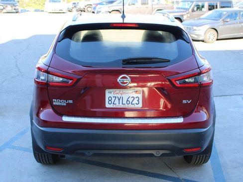 Used 2021 Nissan Rogue Sport SV image 5