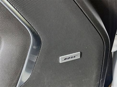 Used 2021 Chevrolet Suburban Premier w/ Premium Package image 20