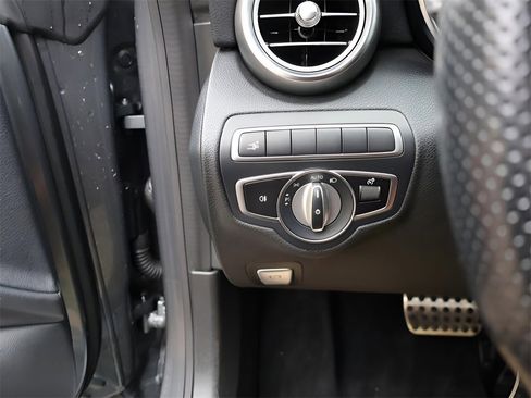 Used 2020 Mercedes-Benz C 43 AMG 4MATIC Cabriolet image 38