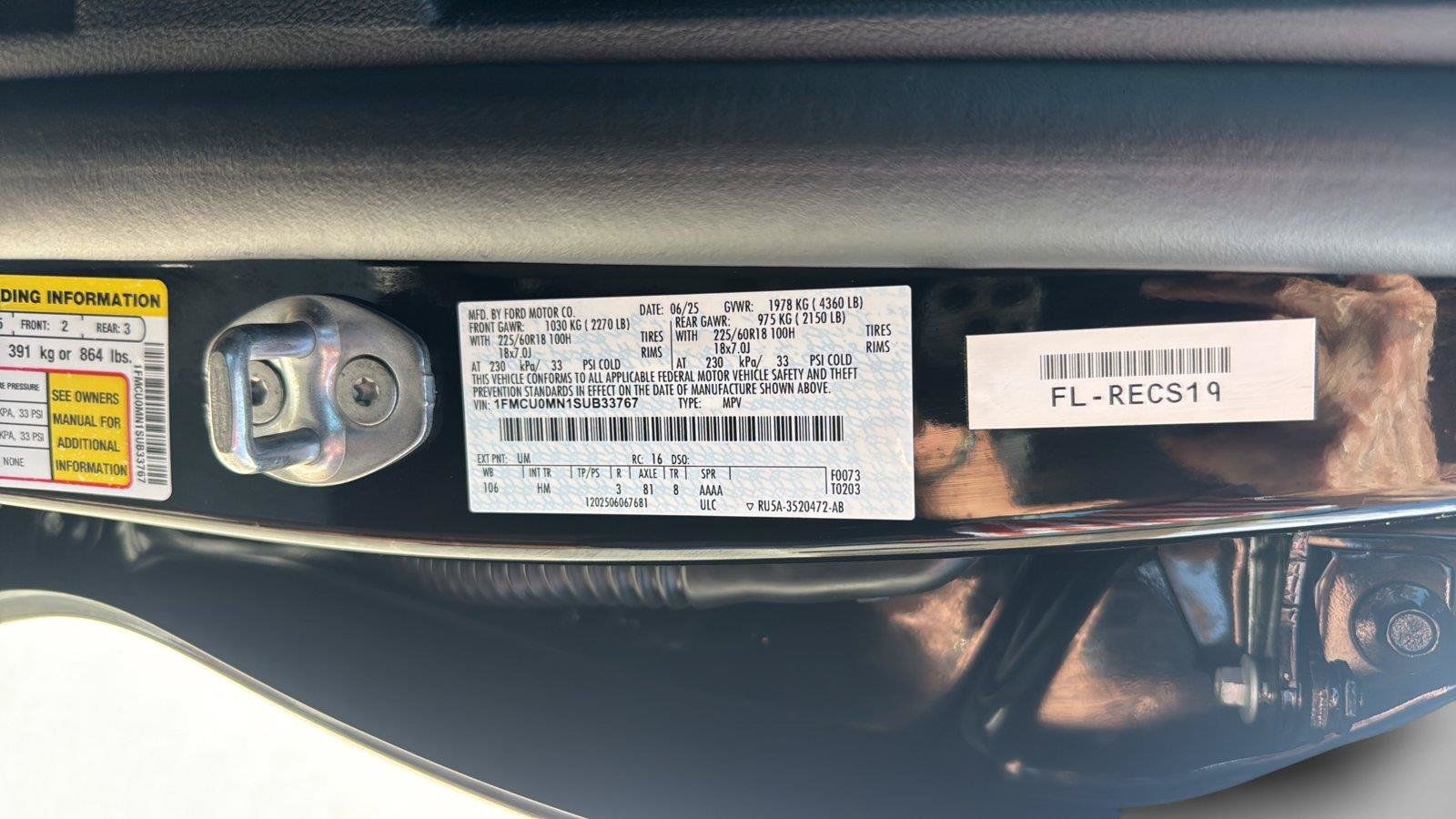 Used 2025 Ford Escape ST-Line FWD image 29