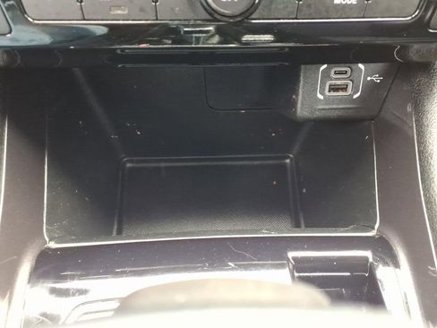 Used 2022 Jeep Compass Latitude image 12