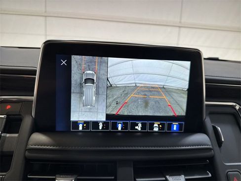 Certified 2024 Chevrolet Tahoe Z71 w/ Luxury Package image 15