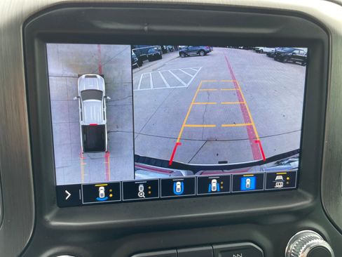 Used 2022 GMC Sierra 2500 Denali w/ Denali Ultimate Package image 21