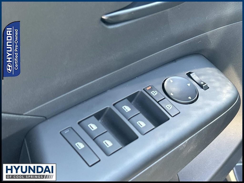 Used 2024 Hyundai Kona SEL FWD image 18