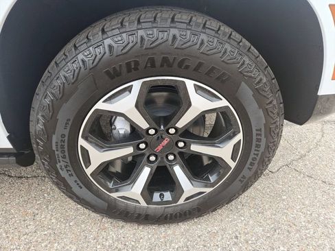New 2026 GMC Yukon AT4 w/ AT4 Premium Plus Package AWD/4WD image 41