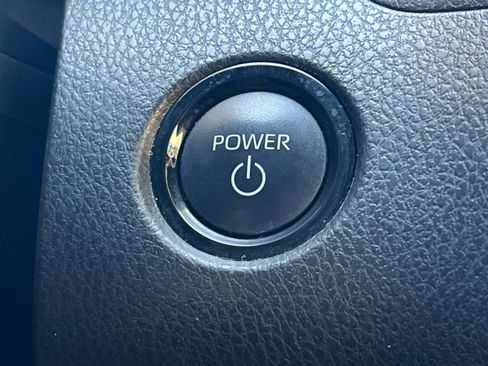 Used 2025 Toyota Camry SE FWD image 21