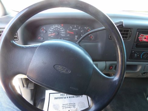 Used 2008 Ford F250 XL RWD image 13
