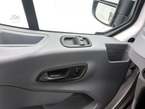 Used 2018 Ford Transit 350 XLT RWD image 26