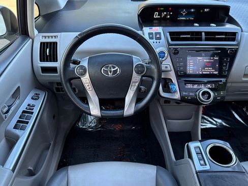 Used 2015 Toyota Prius V Five w/ Advanced Technology Package image 14