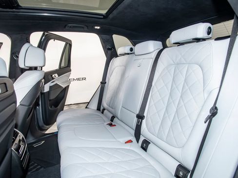 Used 2025 BMW X5 M60i w/ Executive Package AWD/4WD image 39