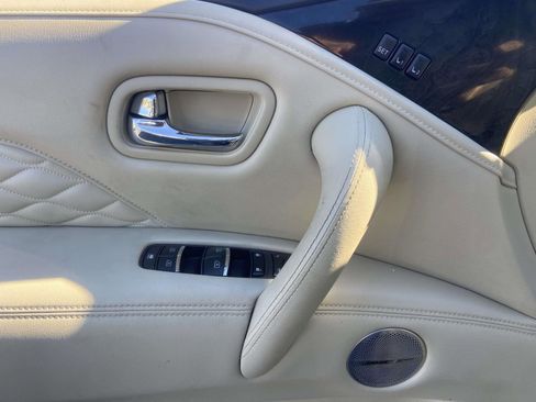 Used 2021 INFINITI QX80 Sensory w/ All-Season Package image 22