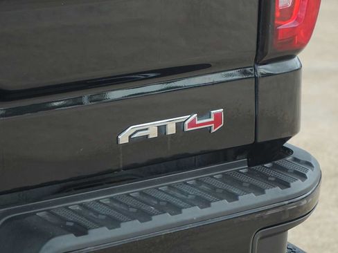 Used 2019 GMC Sierra 1500 AT4 w/ Off Road Performance Package AWD/4WD image 8