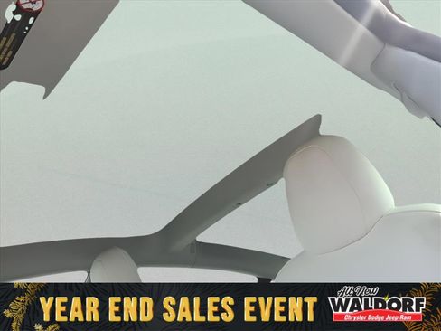 Used 2022 Tesla Model 3 image 16