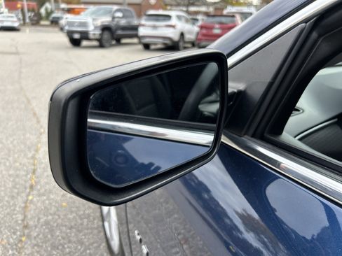 Used 2022 Chevrolet Malibu LT image 9