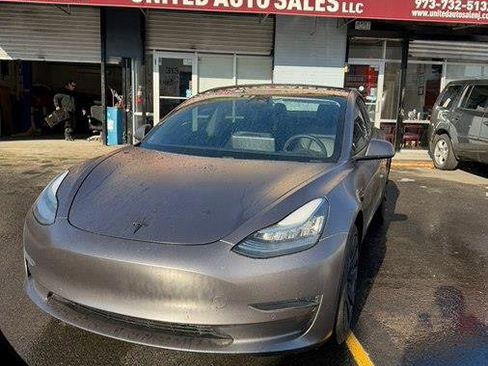 Used 2020 Tesla Model 3 RWD image 3