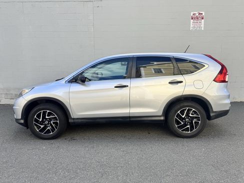 Used 2016 Honda CR-V SE image 8