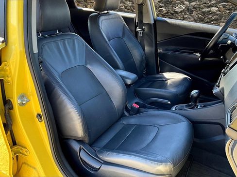 Used 2016 Kia Rio SX image 7