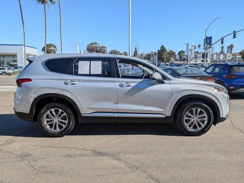 Used 2019 Hyundai Santa Fe SE image 5
