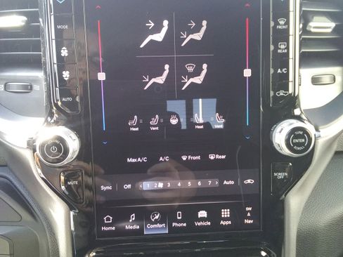 New 2026 RAM 2500 Laramie w/ Towing Technology Group image 28