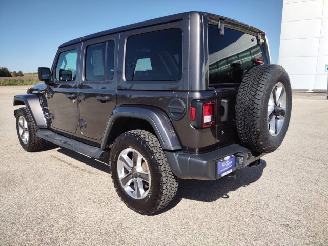 Used 2019 Jeep Wrangler Unlimited Sahara w/ Uconnect 4C Nav & Sound Group AWD/4WD image 3
