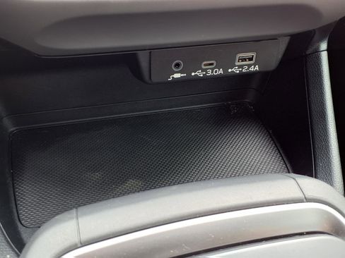 Certified 2024 Subaru Crosstrek 2.0i Premium image 9