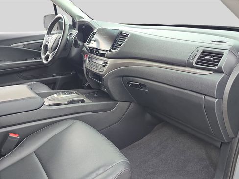 Used 2025 Honda Ridgeline RTL image 16