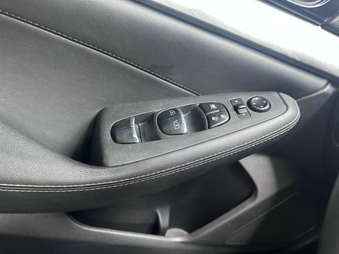 Used 2016 Nissan Maxima 3.5 SV FWD image 37