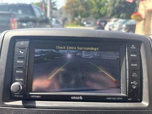 Used 2013 Chrysler Town & Country Touring-L w/ Driver Convenience Group FWD image 34