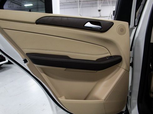 Used 2019 Mercedes-Benz GLE 43 AMG 4MATIC w/ Premium 2 Package image 34