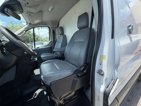 Used 2018 Ford Transit 150 130 Low Roof RWD image 13