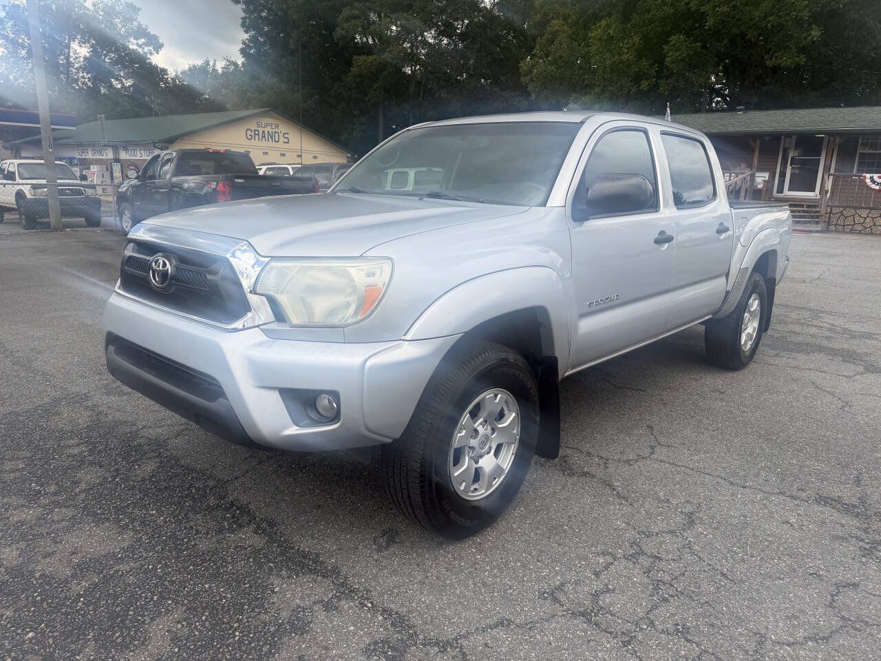 Used 2013 Toyota Tacoma PreRunner w/ SR5 Pkg RWD image 1