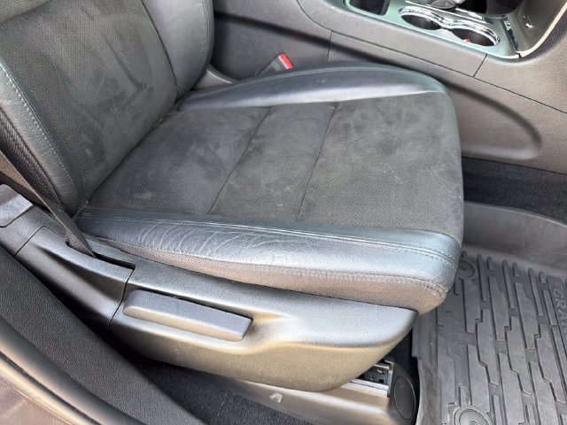 Used 2021 Jeep Grand Cherokee Laredo X AWD/4WD image 26