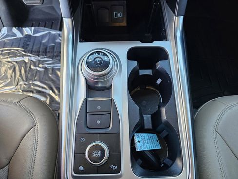 Used 2020 Ford Explorer Limited w/ Class III Trailer Tow Package image 24