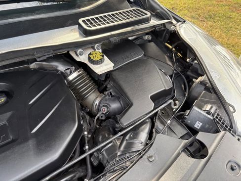 Used 2018 Ford Escape Titanium w/ Ford Safe & Smart Package image 33