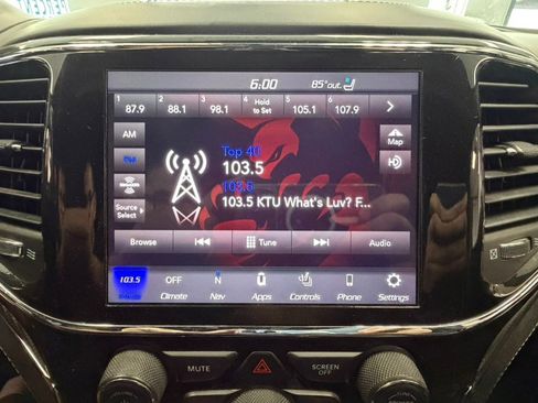 Used 2021 Jeep Grand Cherokee SRT image 45