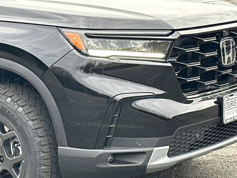 New 2025 Honda Pilot TrailSport image 4