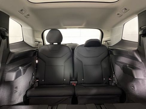Used 2025 Volvo EX90 Ultra AWD/4WD image 38
