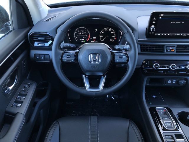 Certified 2025 Honda Pilot EX-L image 8