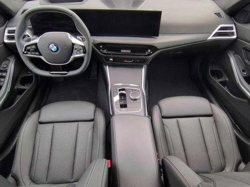 Certified 2025 BMW 330i xDrive Sedan AWD/4WD image 15