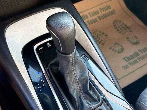 Used 2021 Toyota Corolla SE w/ Carpet Mat Package (TMS) image 17