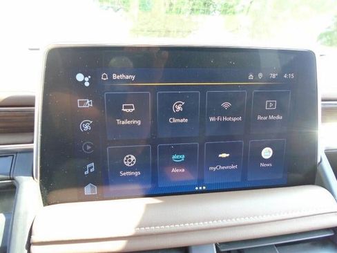 Certified 2024 Chevrolet Suburban High Country w/ Advanced Technology Package AWD/4WD image 13