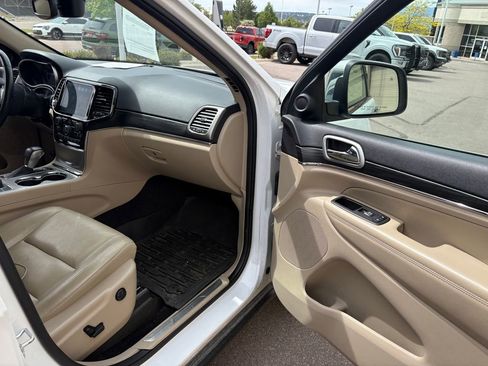 Used 2019 Jeep Grand Cherokee Limited AWD/4WD image 28
