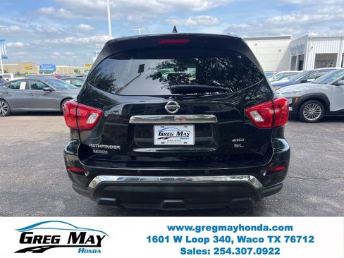 Used 2019 Nissan Pathfinder SL AWD/4WD image 6