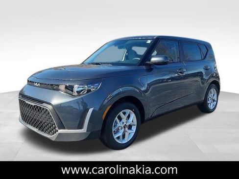 New 2025 Kia Soul LX image 2