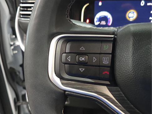 Used 2024 Jeep Wagoneer L Series III w/ Flexible Seating Group image 13