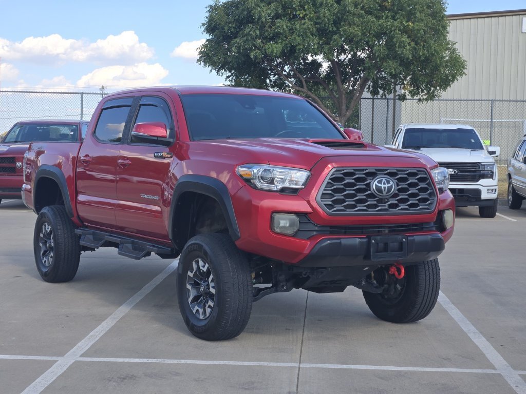 Used 2022 Toyota Tacoma TRD Off-Road AWD/4WD image 3