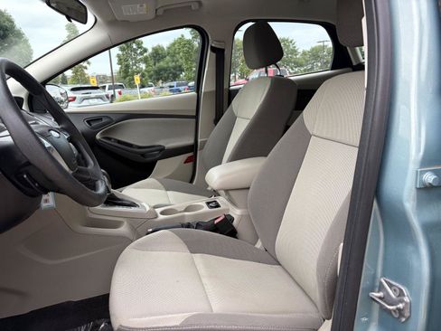 Used 2012 Ford Focus SE FWD image 16