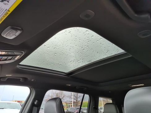 New 2026 Jeep Grand Cherokee L Limited image 30