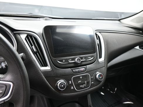 Used 2020 Chevrolet Malibu LS w/ LPO, Convenience Package 2 FWD image 14