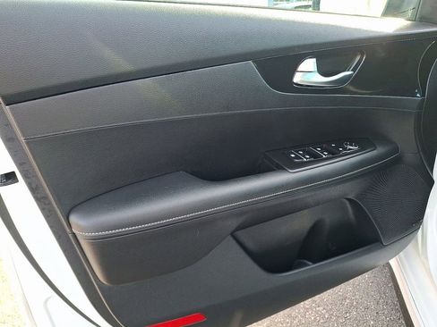 Used 2023 Kia Forte GT-Line w/ GT-Line Premium Package image 12